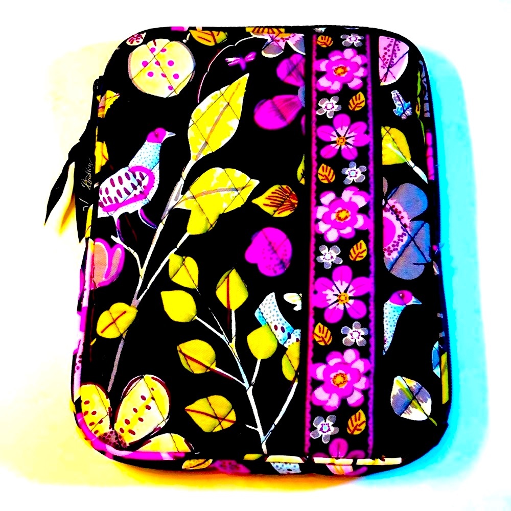 Vera Bradley E-Reader Case Floral Nightingale Winter 2011
